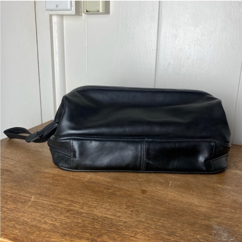 Dopp Black Leather Toiletry Dopp Kit